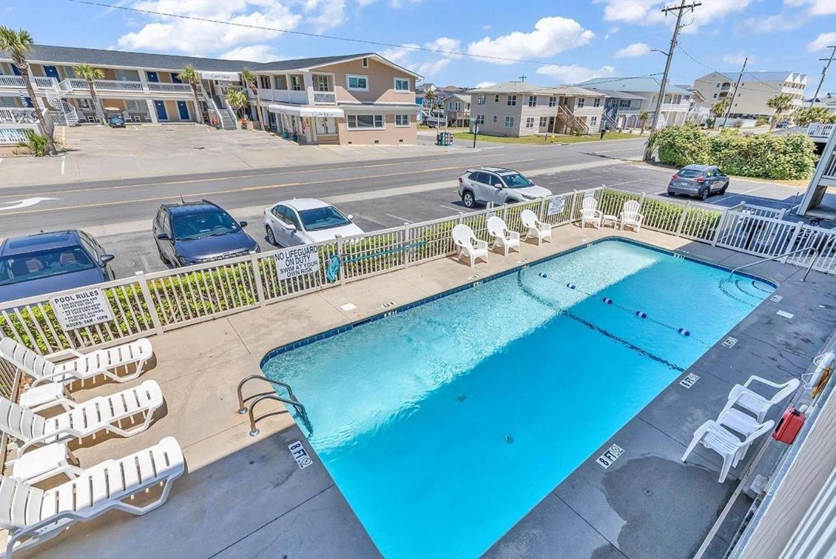 Beautiful Beachfront-Oceanfront First Floor 2Br 2Ba Condo In Cherry Grove, North Myrtle Beach! Renovated With A Fully Equipped Kitchen, 3 Separate Beds, Pool, Private Patio & Steps To The Sand! 外观 照片